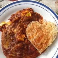 Eggs in purgatory with side of rice in a heart|kristenさん