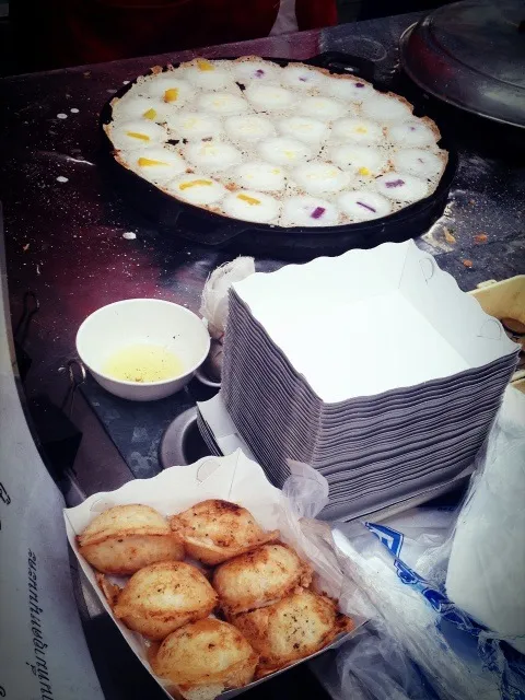 Street food: Coconut pancake|Prae~*さん