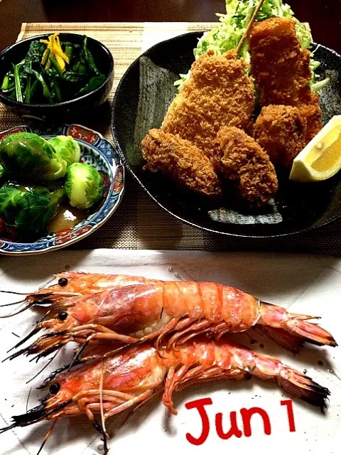 海老の塩焼き・芽キャベツの柚子味噌がけ・ほうれん草のお浸し・熱々揚げたてフライ（玉ねぎ、牡蠣、イカ）|中さんさん