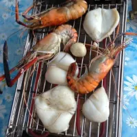 กุ้งเผากับปลาหมึก|kristayaさん