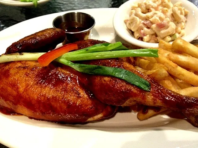 Roasted spring chicken @ Dan Ryan's|Larry Chuさん