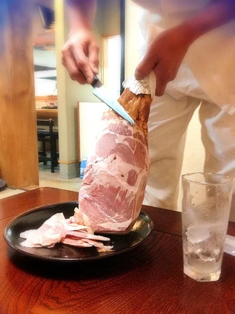 Snapdishの料理写真:手づくりハム|ももみさん