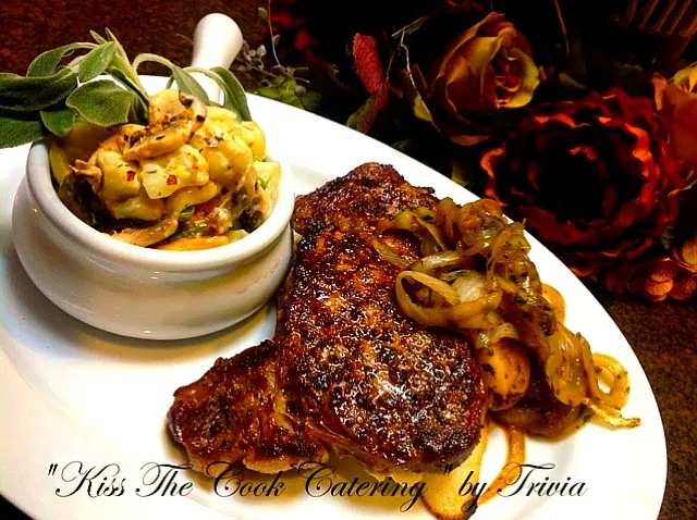 This is my Cocoa coffee rubbed grilled steak with vegetable pasta in a creamy white wine sauce❤|Taste-New Americanさん