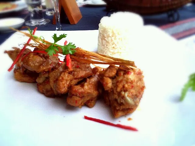 Snapdishの料理写真:Chicken  with Lemon Grass - Ga xao xa ot dung kem com trang|reico.tさん