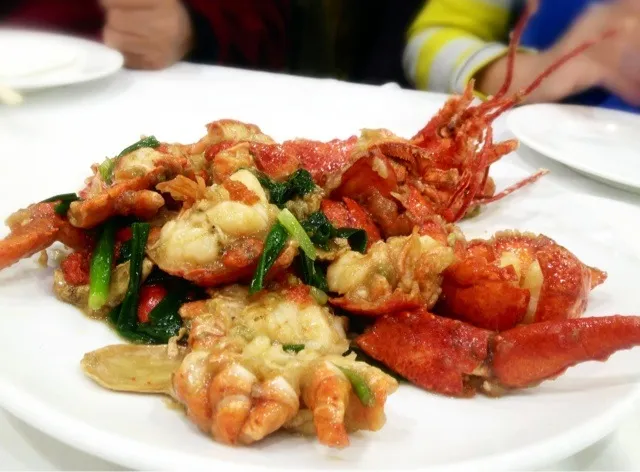 姜蔥龍蝦   Sautéed Lobster with Ginger and Scallion|MyRaXさん