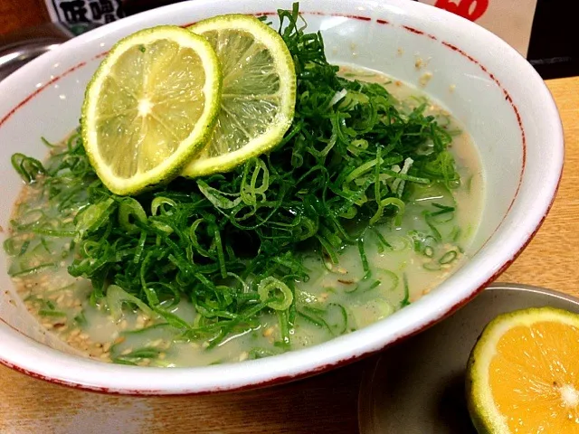 かぼすラーメン！さっぱり！|たけうちさん