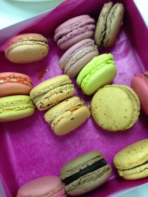 Macaron from Orientel Dara Dhevi Chiang Mai|podjamannさん