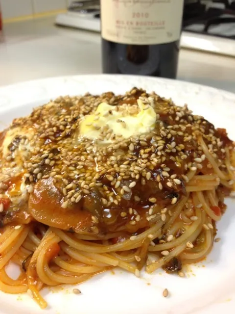 吉田パスタバーのレシピより「高菜とモツァレラのトマトソースパスタ」|織友さん