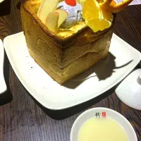 Snapdishの料理写真:冰激凌土司|戴安琪さん