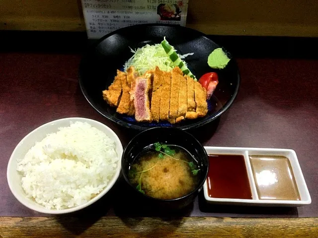 牛ロースランチかつセット|カツゴンさん