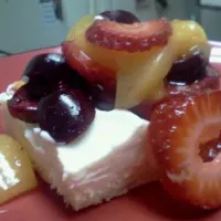 Snapdishの料理写真:Cherries and berries on a cloud! My favorite desert to make and its the best.|Anthony Andersonさん