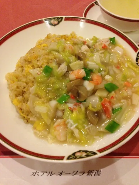 海鮮あんかけ炒飯 （ホテルオークラ新潟 桃花林|ひろこさん