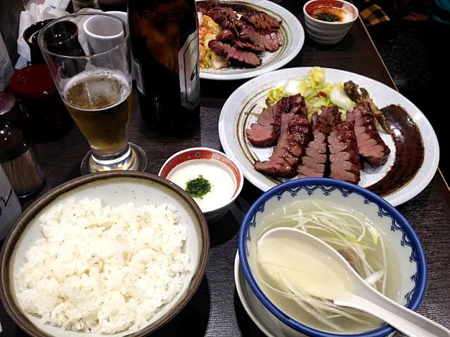 仙台 利久の極牛タン定食|根岸謙伍さん