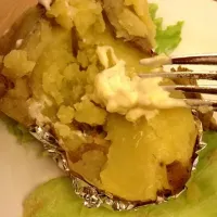 Snapdishの料理写真:Baked potato|Czeraqueen Sinsuatさん