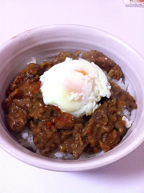 土手焼き丼 卵半熟の予定が固まった😳😁😝|食レポ エステオヤジ @高石さん