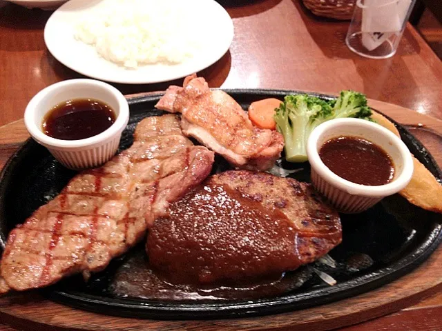 Snapdishの料理写真:ステーキけん❤❤ ハンバーグ・チキン・ステーキ❤❤|リィさん