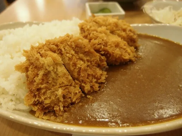 Snapdishの料理写真:ヒレカツカレー|美味しいバンコクを共有しましょうさん