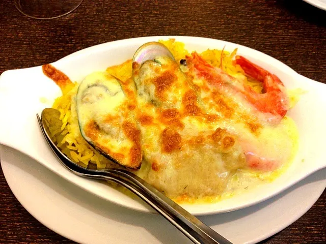 Snapdishの料理写真:Baked seafood rice|Ressieさん