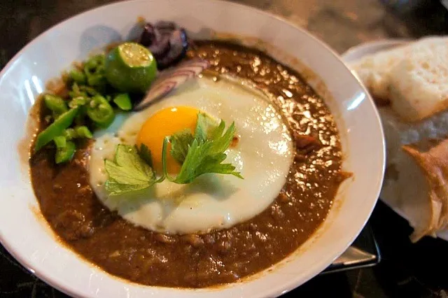 Sarang Cafe - wanted the sabsuka but it was sold out...next best thing the kacang pool|Ahmad Nazri Mohamed Naimさん