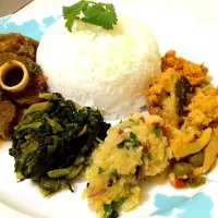 Rice, Goat meat , sautéed spinach , potato pickle & Cauliflower Tarkari !|suraj pradhanさん