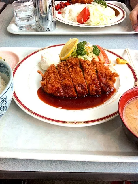 とんかつ定食|でらとしさん