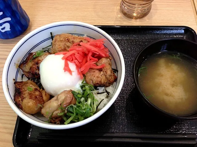 半玉焼鳥つくね丼|よっしーさん