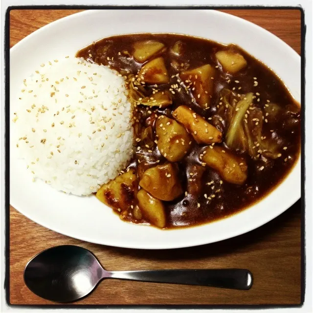 チキンとキャベツの                     カレーライス|はやとさん