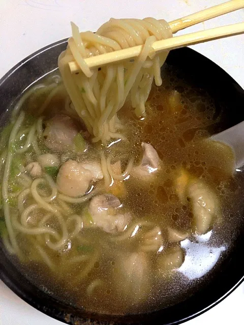 Snapdishの料理写真:簡単醤油ラーメン|ゆっこさん