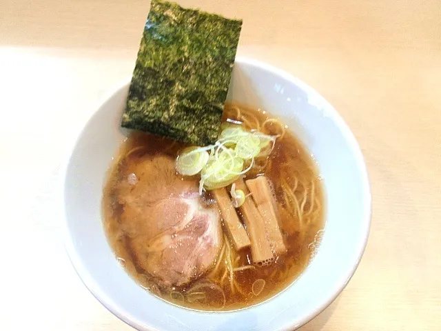 しょうゆらーめん@麺屋 志縁|しんさまさん