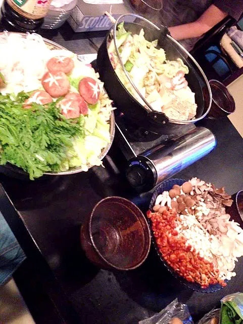 Snapdishの料理写真:Sukiyaki🍲すき焼き〜お野菜&茸🍄|🌈Ami🍻さん