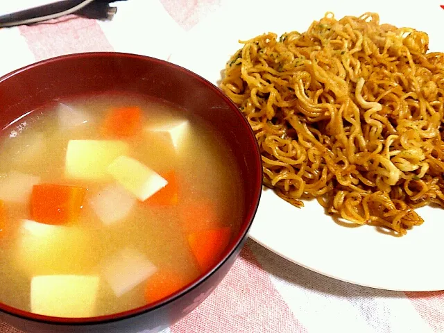 味噌汁と焼きそば|サクラ＊キホン暇人＊さん