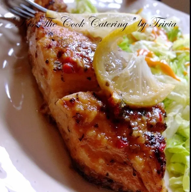 Simple Sweet and Smokey Salmon Salad❤|Taste-New Americanさん