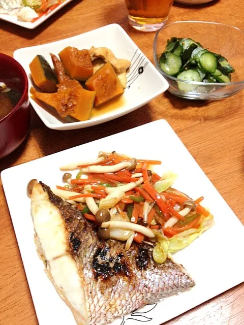 鯛の塩焼き＆野菜あんかけ☆酢の物☆カボチャの煮物|ht78さん