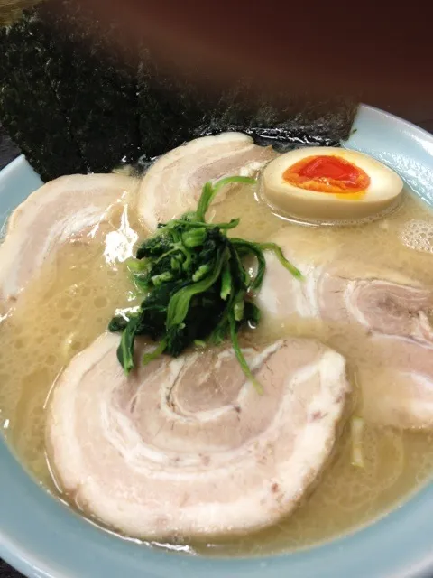 Snapdishの料理写真:横浜家系ラーメン|yujiさん