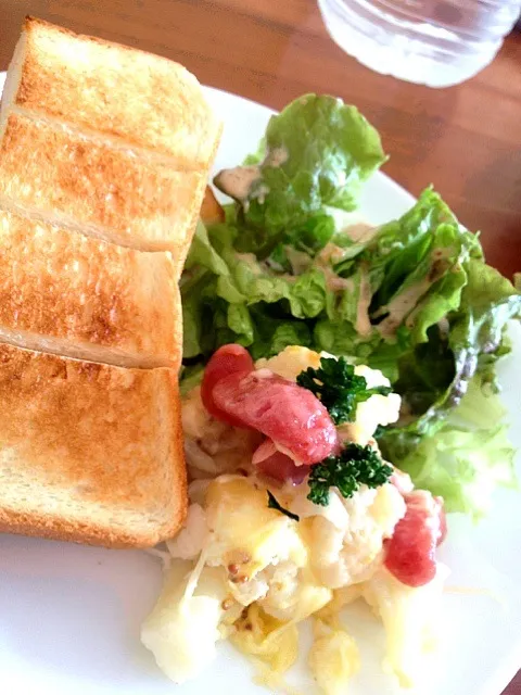 カリフラワーのマスタードチーズ焼きでランチ|chieko ♪さん