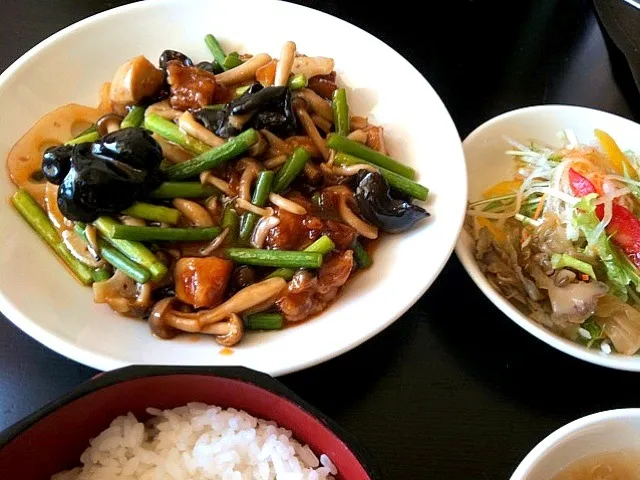 今日の賄い…鶏肉と野菜の甘辛炒め|KAORIさん