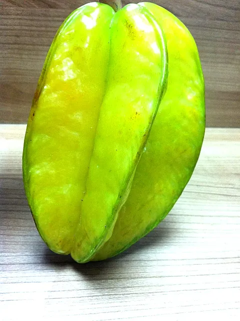 Snapdishの料理写真:มะเฟือง Star Fruit|noknoomさん