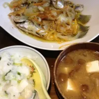 一日遅れの七草粥  イシモチの酒蒸し油がけ  なめ子と豆腐の味噌汁ー。|やなさんさん