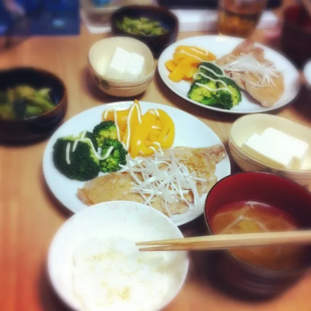 Snapdishの料理写真:豚肉のわさび醤油焼き定食|きおちゃんさん