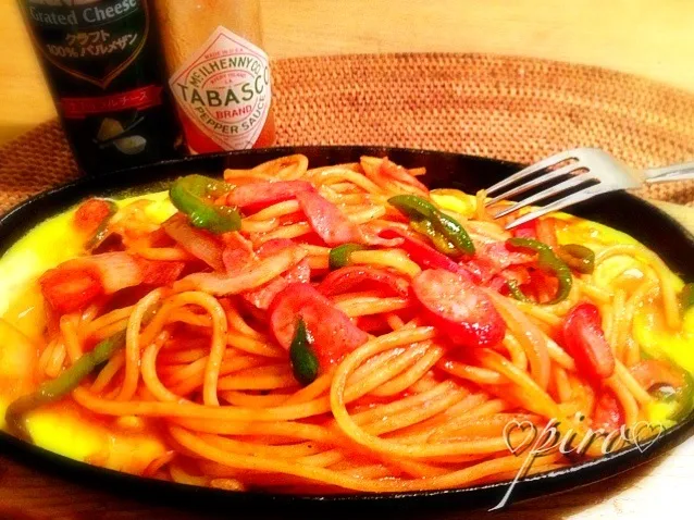 🍝スパゲティナポリタン 鉄板で名古屋喫茶店風😊💕💕 🍝 Neapolitan spaghetti. Iron plate.
Nagoya-style cafe.|ピロさん