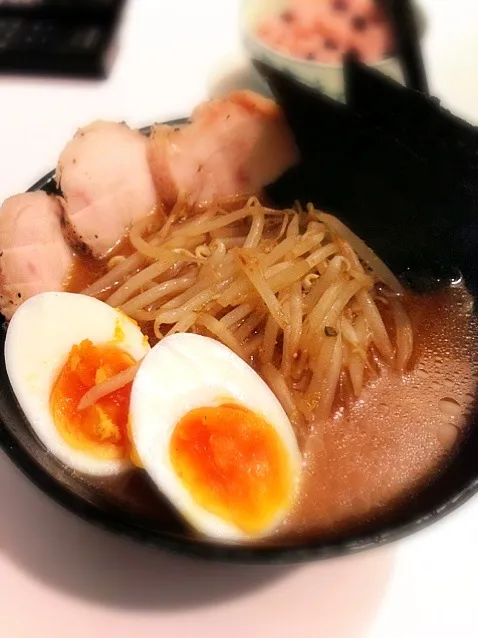 自家製鶏ハムの味噌ラーメン|りさ〜ぬさん