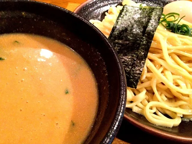 Snapdishの料理写真:雲丹まみれつけ麺 中盛り|tecklさん