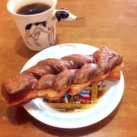 Snapdishの料理写真:ミスドのツイスティコーヒー|ミントとよもぎさん