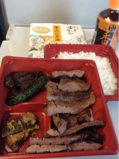 Snapdishの料理写真:伊達の牛たん弁当（芯たん）|SasaMasa213さん