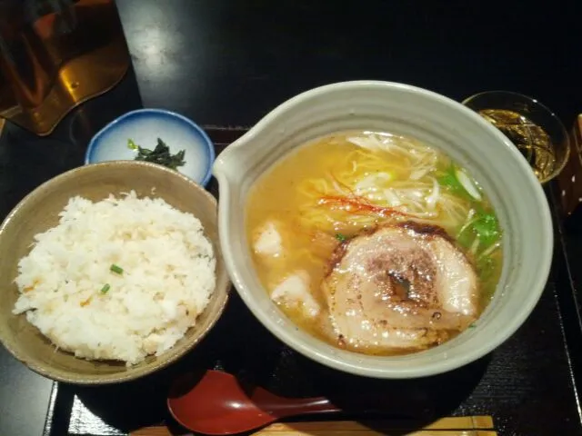 鯛ごはん&白醤油ラーメン|Yuji Nakanoさん