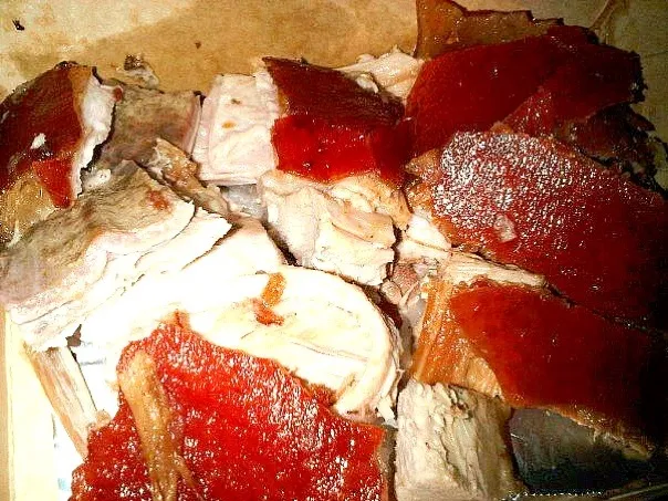 Elarz Pambansang Lechon for lunch :)|iamfem05さん