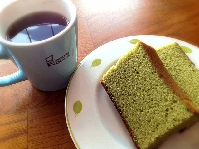 おやつ食べてお仕事いこぅ☕|多華琥さん