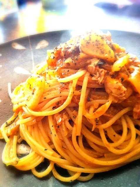 Snapdishの料理写真:鯖の水煮缶スパ🍝|ちっきーさん