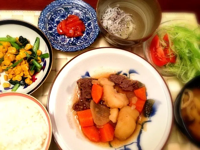 夕飯〜肉じゃが 小松菜味噌バターコーン ジャコ 明太イカ 〜|美羽さん