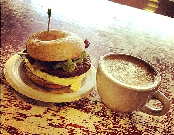 Burger and coffee|JMさん